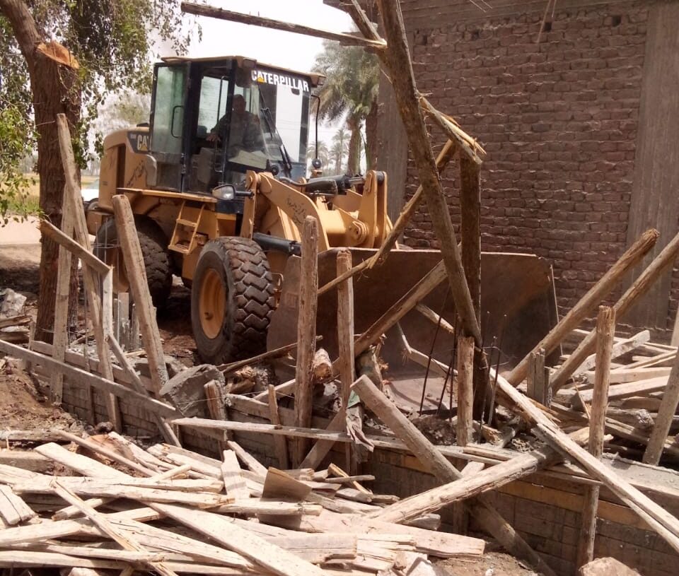 تنفيذ 9 حالات إزالة بمراكز وقرى أسيوط.. وحملات مكثفة بأيام العيد 19 - جريدة المساء