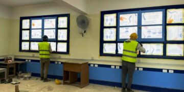 محافظ أسوان يوجه لإنهاء كافة الإستعدادات الخاصة بإمتحانات الفصل الدراسى الثانى لصفوف النقل والشهادة الإعدادية