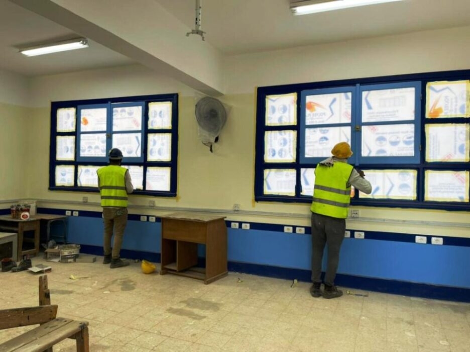 محافظ أسوان يوجه لإنهاء كافة الإستعدادات الخاصة بإمتحانات الفصل الدراسى الثانى لصفوف النقل والشهادة الإعدادية