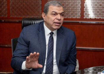 وزير القوي العاملة يوجه رسالة تهنئة لعمال مصر بمناسبة عيدهم: 21 - جريدة المساء