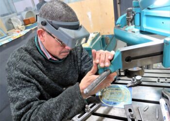 «أنامل من ذهب» تسك العملة 28 - جريدة المساء