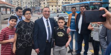 محافظ الإسكندرية يقوم بجولة تفقدية على الميادين والشواطىء بطول الكورنيش 2 - جريدة المساء محافظ الإسكندرية يقوم بجولة تفقدية على الميادين والشواطىء بطول الكورنيش 1 - جريدة المساء