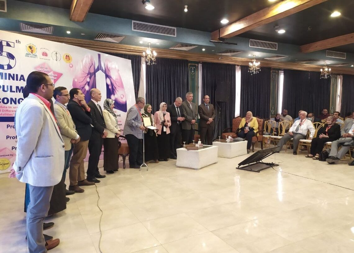 قسم الأمراض الصدرية بـ «طب المنيا» يعقد مؤتمره الخامس لأمراض الرئة بحضور مستشار رئيس الجمهورية للشئون الصحية عبر الفيديو كونفرنس 19 - جريدة المساء