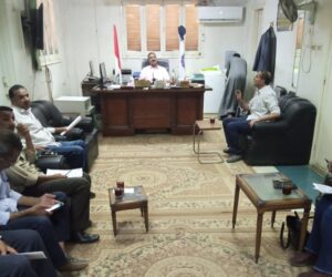 رئيس مدينة أبوتشت يناقش ملف تقنين أراضى الدولة مع رؤساء الوحدات القروية 23 - جريدة المساء