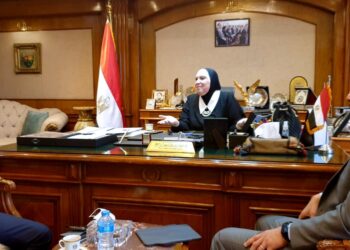 نيفين جامع:قريباً افتتاح احدث خط انتاج لتصنيع المنظفات السائلة بدلا من استيرادها 16 - جريدة المساء نيفين جامع:قريباً افتتاح احدث خط انتاج لتصنيع المنظفات السائلة بدلا من استيرادها 15 - جريدة المساء