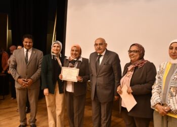 ندوة"المستقبل الأخضر" تنطلق بجامعة عين شمس 17 - جريدة المساء