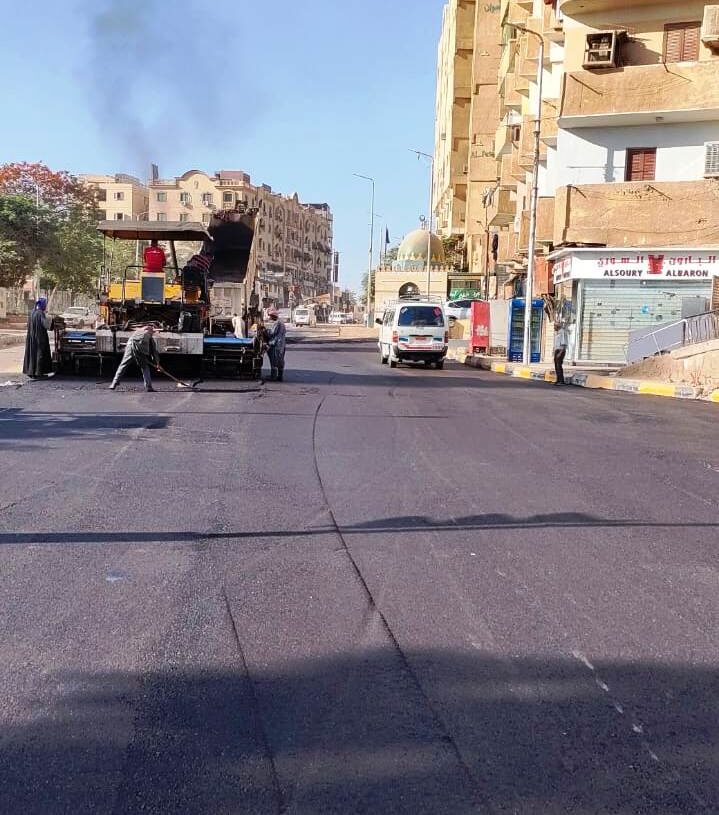 إنطلاق أعمال الرصف والتطوير بشوارع وسط مدينة اسوان 18 - جريدة المساء إنطلاق أعمال الرصف والتطوير بشوارع وسط المدينة بداية من الشواربى الجديد