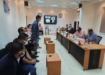 اجراء المقابلات الشخصية للمتقدمين لوظيفة محصل وقارى بالعمولة بمياه سوهاج 23 - جريدة المساء