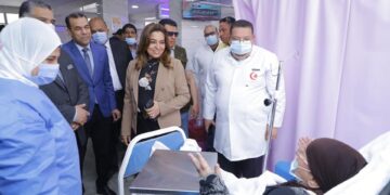 افتتاح المقر المؤقت لقسمى العناية المركزة والغسيل الكلوى بمستشفى فارسكور المركزى 2 - جريدة المساء افتتاح المقر المؤقت لقسمى العناية المركزة والغسيل الكلوى بمستشفى فارسكور المركزى 1 - جريدة المساء