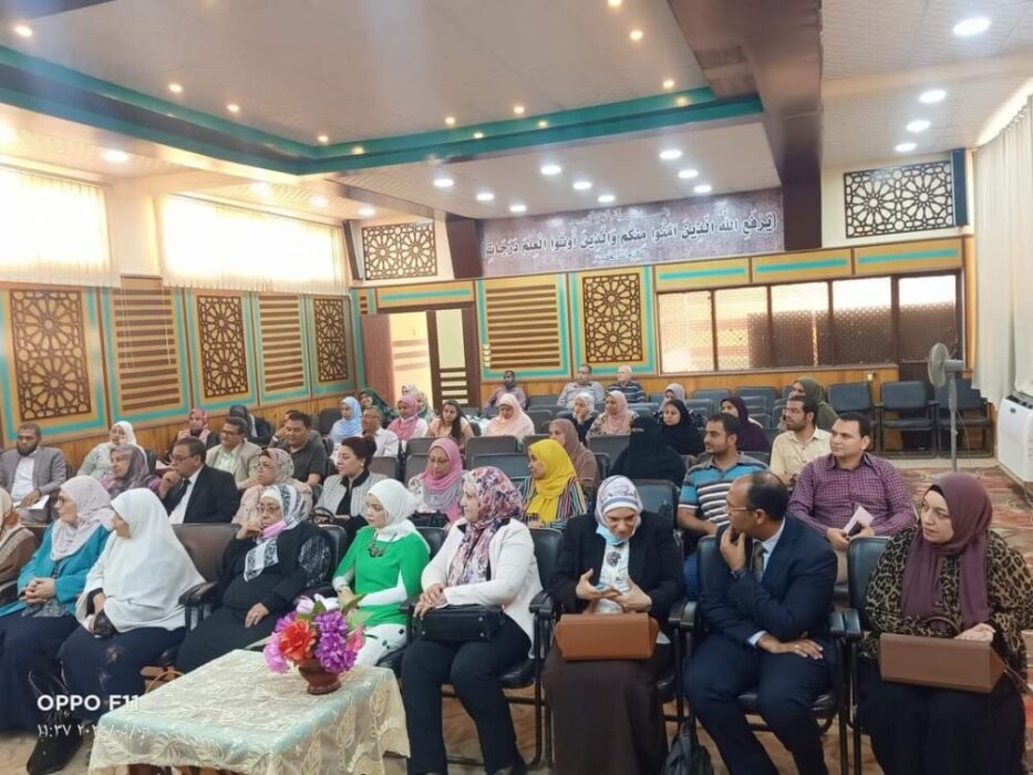 قسم المناهج وطرق التدريس بكلية التربية جامعة المنيا عقد مؤتمره العلمي السادس والعشرون 20 - جريدة المساء قسم المناهج وطرق التدريس بكلية التربية جامعة المنيا عقد مؤتمره العلمي السادس والعشرون 19 - جريدة المساء