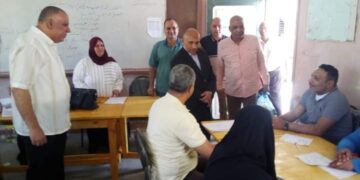وكيل وزارة التعليم بمطروح يتابع أعمال التصحيح وتقدير الدرجات للشهادة الإعدادية