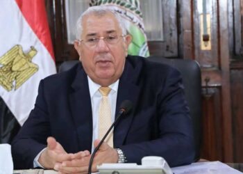 وزير الزراعة وأمين عام جائزة خليفة للنخيل يبحثان النهوض بالصناعة والاستعداد لمهرجان التمور 33 - جريدة المساء