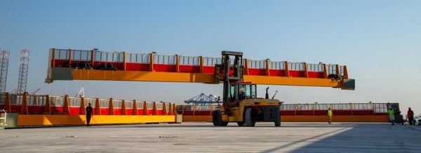 وزير النقل :محطة تحيا مصر متعددة الأغراض بميناء الإسكندرية(TMT) تستقبل 19 - جريدة المساء