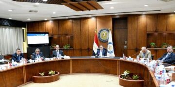 وزير البترول والثروة المعدنية : بدء اجراءات إقامة منطقة بترولية جديدة " الحديثة " بالتبين 1 - جريدة المساء