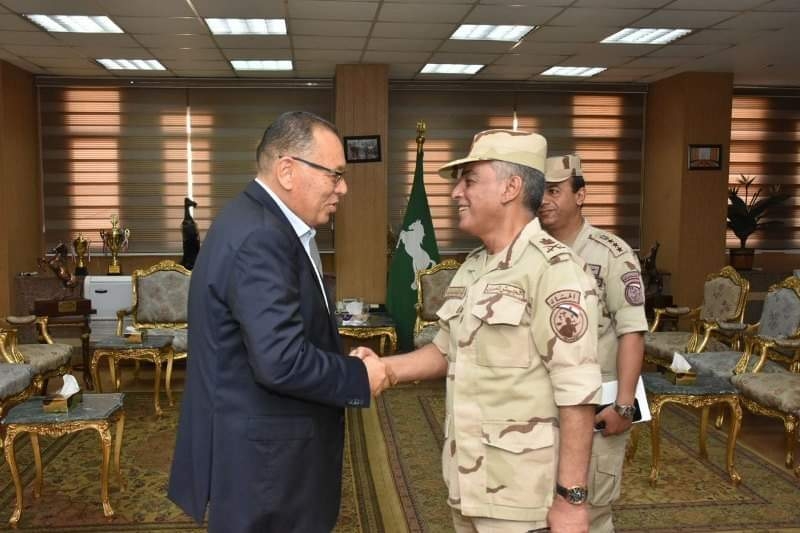 محافظ الشرقية يستقبل مدير جمعية المحاربين القدماء وضحايا الحرب 19 - جريدة المساء