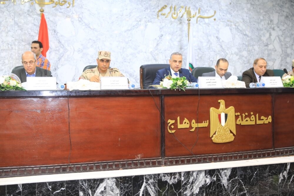  محافظ سوهاج يناقش آخر المستجدات ونسب التنفيذ بمشروعات المبادرة الرئاسية لتطوير الريف المصري "حياة كريمة" 17 - جريدة المساء
