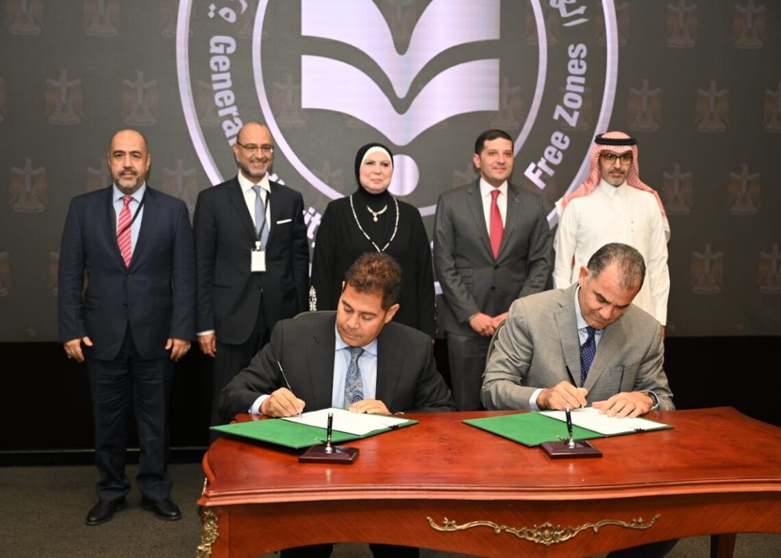 وزيرة التجارة والصناعة و التنفيذي للاستثمار يشهدا توقيع اتفاقية شراء صافولا للصناعات الغذائية للمصرية البلجيكية للاستثمارات ب 630 مليون جنيه   27 - جريدة المساء