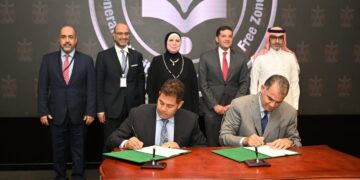 وزيرة التجارة والصناعة و التنفيذي للاستثمار يشهدا توقيع اتفاقية شراء صافولا للصناعات الغذائية للمصرية البلجيكية للاستثمارات ب 630 مليون جنيه   9 - جريدة المساء