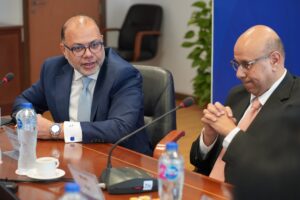 برعاية البنك المركزي جامعة النيل والبنك التجاري الدولي يطلقان أول برنامج أكاديمي من نوعه في مصر لتعزيز التمويل المستدام للشركات الصغيرة والمتوسطة 24 - جريدة المساء برعاية البنك المركزي جامعة النيل والبنك التجاري الدولي يطلقان أول برنامج أكاديمي من نوعه في مصر لتعزيز التمويل المستدام للشركات الصغيرة والمتوسطة 23 - جريدة المساء