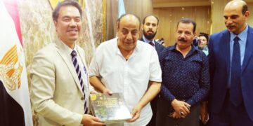 بحث سبل التعاون بين المحافظة ووفد تايلاند في المجال التجاري والسياحي والغرفة التجارية 1 - جريدة المساء