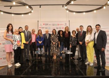 تنظيم حفل توقيع الكتاب الأول لمبادرة "واحدة جديدة" دعماً لنساء مصر المعاصرات  22 - جريدة المساء