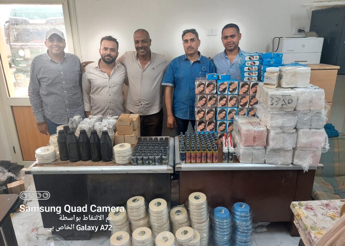 جمارك سفاجا تضبط 14 محاولة تهرب جمركى لعدد من طائرات التنصت والأسلحة البيضاء 19 - جريدة المساء