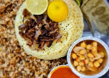 الشيف أمينة رياض تقدم طريقة عمل الكشري المصري 16 - جريدة المساء