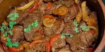 تعرف على طريقة عمل طاجن بفتيك بالبصل والفلفل الألوان 1 - جريدة المساء