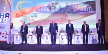 عوض تاج الدين يفتتح المؤتمر الدولي لأمراض الدم وزرع النخاع بطب عين شمس 1 - جريدة المساء