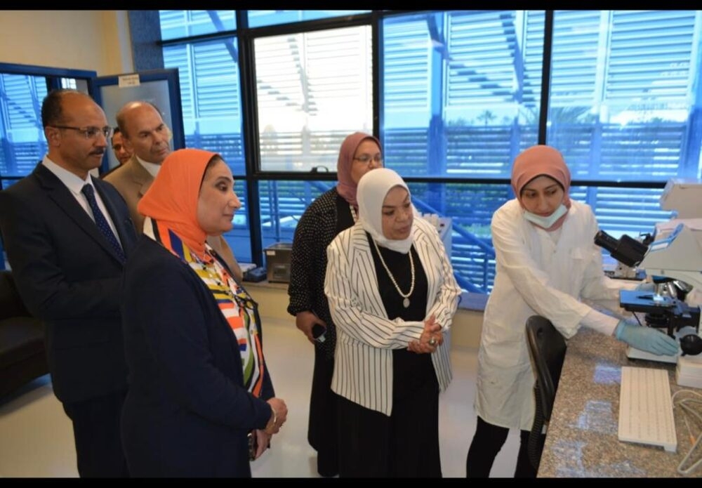 مدينة الابحاث العلمية تستقبل وفد الشركة العربية للصناعات الدوائية"أكديما" 19 - جريدة المساء