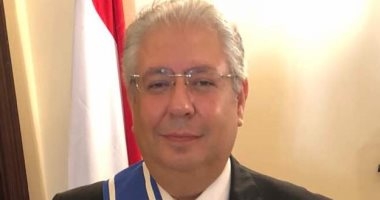 سفير مصر بالكويت يتسلم 5 قطع أثرية مهربة ضبطتها السلطات الكويتية 14 - جريدة المساء