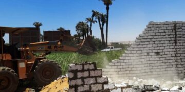 إزالة 44 حالة تعدي على الأراضي الزراعية ومخالفات البناء بسوهاج 2 - جريدة المساء إزالة 44 حالة تعدي على الأراضي الزراعية ومخالفات البناء بسوهاج 1 - جريدة المساء