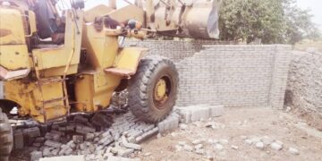 إزالة التعديات على الأراضي الزراعية بعزبة الخامي على مساحة قيراط فى كفرالشيخ 1 - جريدة المساء