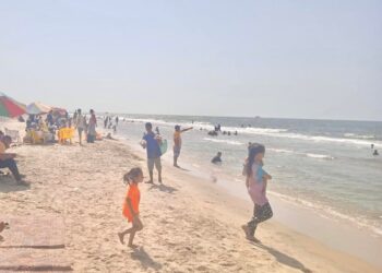 فى كفرالشيخ إقبال على مصيف بلطيم واستكمال الرصف والتجميل وضبط 5 تكاتك ودراجات نارية 23 - جريدة المساء