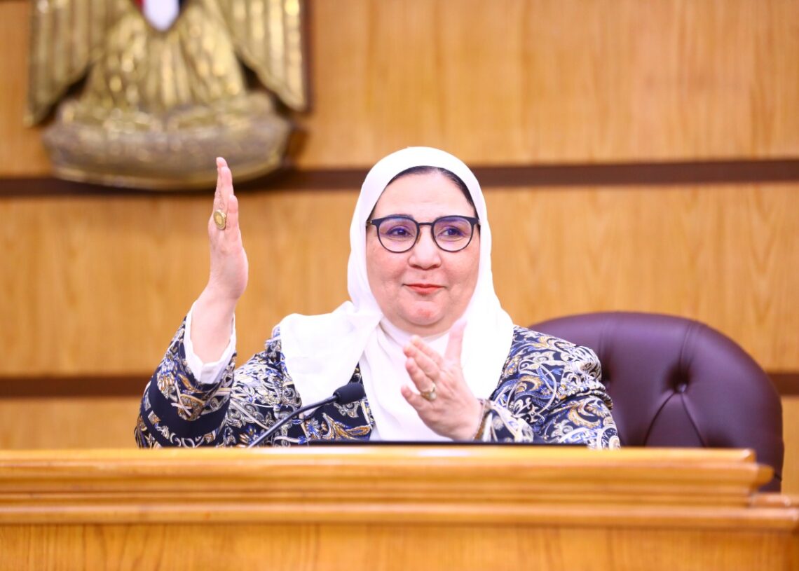 "القباج": جارى دراسة زيادة النفقة الموجهة للمطلقات من صندوق "تأمين الأسرة المصرية" 18 - جريدة المساء نيفين القباج وزيرة التضامن الاجتماعى