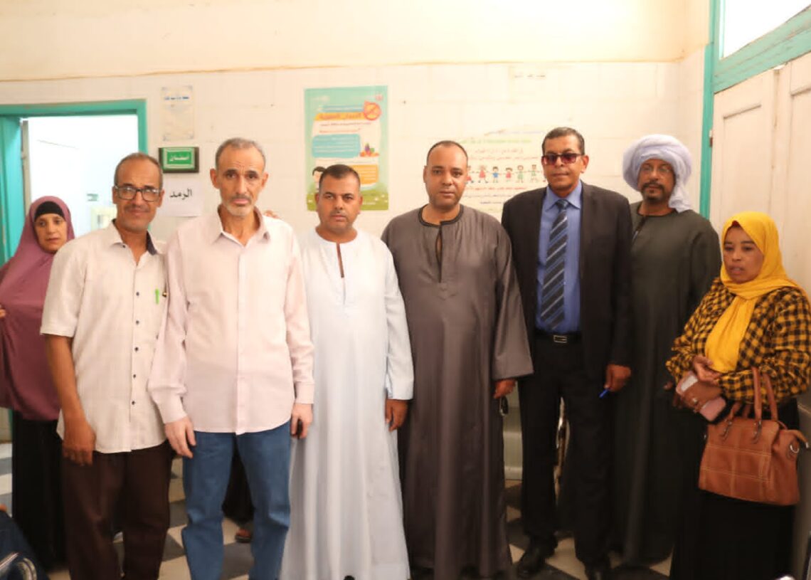 مناظرة ٣٦٤ حالة في قافلة طبية مجانية لجامعة جنوب الوادى بـ «نقادة» 61 - جريدة المساء