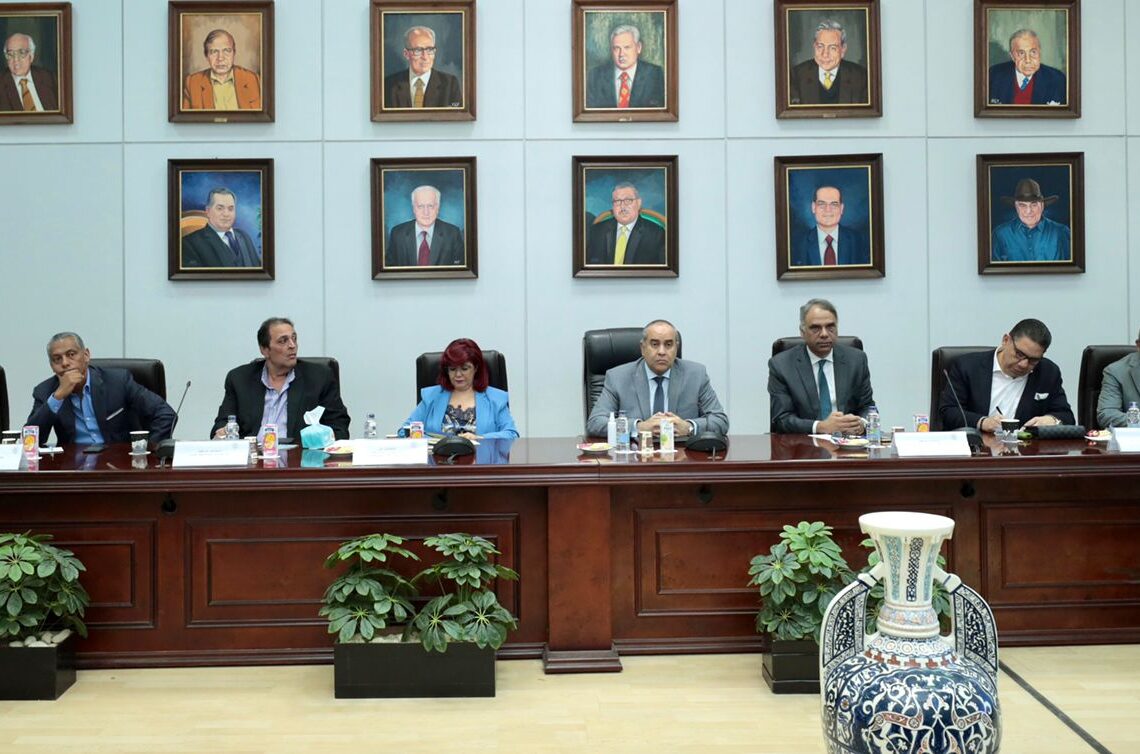 وزيرا الطيران والسياحة يبحثان تنشيط الحركة السياحية والطيران 17 - جريدة المساء