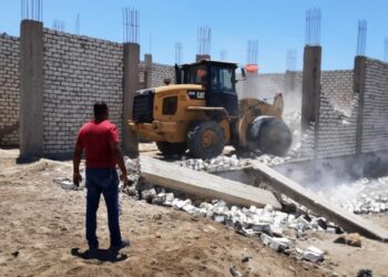 إزالة ١٣٠ منزل بمنطقة زرزارة العشوائية بسفاجا عقب تسكين الأهالي بحي الروضة 22 - جريدة المساء