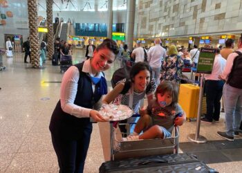 المطارات تحتفل بذكري ٣٠ يونيو 31 - جريدة المساء