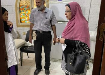 صحة قنا تتابع انتظام العمل بالمستشفيات والوحدات الصحية خلال فترة عيد الأضحي 23 - جريدة المساء