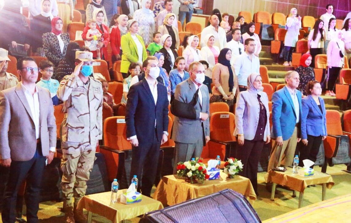 محافظ كفر الشيخ تحقق الحلم بتخريج أول دفعة من المدرسة الدولية الحكومية 17 - جريدة المساء