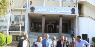 رئيس جامعة جنوب الوادي يزور مرضى المستشفيات الجامعية في اليوم الأول لعيد الأضحى المبارك 1 - جريدة المساء