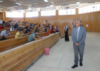 انتظام امتحانات الدراسات العليا بكلية التجارة بجامعة جنوب الوادي 20 - جريدة المساء