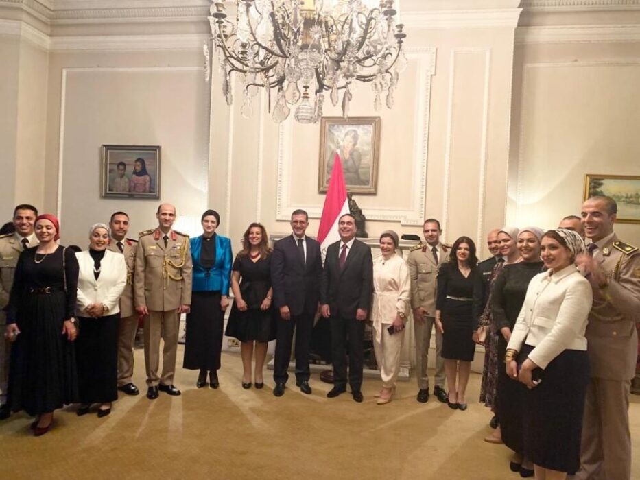السفارة المصرية في بريطانيا تحتفل بذكرى ثورة ٢٣ يوليو 20 - جريدة المساء السفارة المصرية في بريطانيا تحتفل بذكرى ثورة ٢٣ يوليو 19 - جريدة المساء