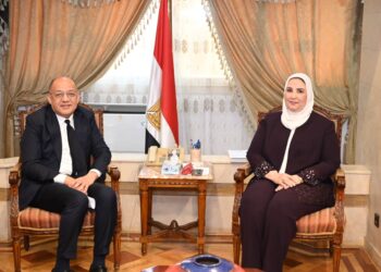 "القباج" تبحث تحقيق الحماية الاجتماعية للعمالة الفلبينية فى مصر 17 - جريدة المساء