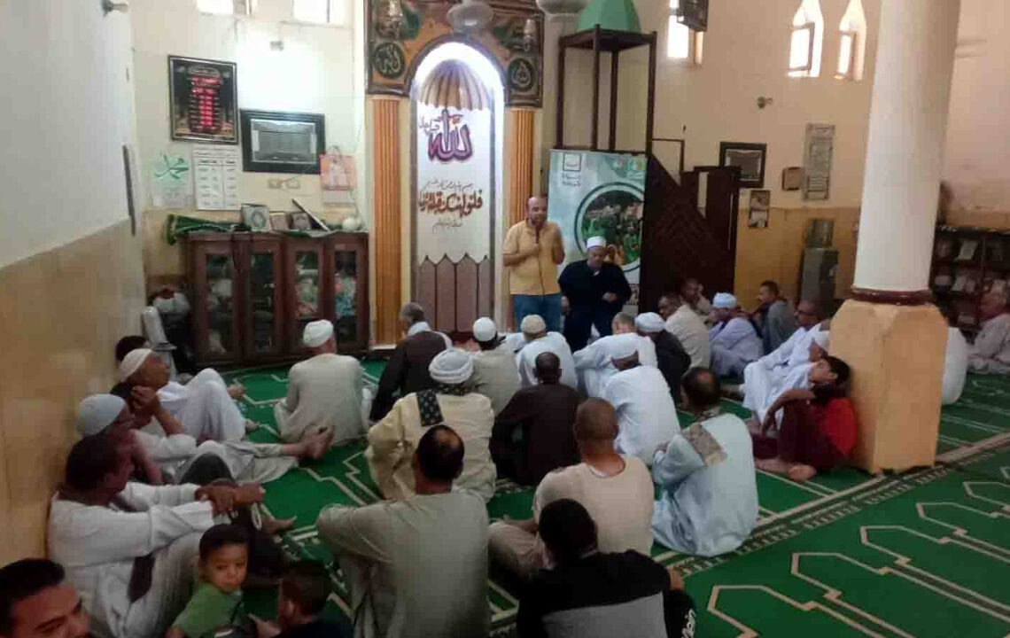 مياه سوهاج تنفذ حملة توعية لرواد المساجد والكنائس بقرى "حياة كريمة" بأهمية الحفاظ على استثمارات الدولة 19 - جريدة المساء