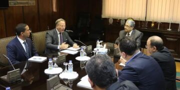 وزير الكهرباء والطاقة المتجددة يستقبل سفير الدنمارك لبحث ودعم سبل وتعزيز التعاون والاستثمار على أرض مصر 1 - جريدة المساء