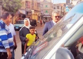 محافظ كفر الشيخ متابعة المواقف ال14 مدينه عبر( الفيديو كونفرانس( مع مجالس المدن 23 - جريدة المساء