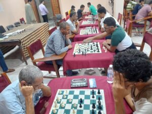 لليوم الثاني .. "الشعب الجمهوري" بقنا يواصل تنظيم بطولة الشطرنج 27 - جريدة المساء