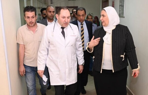 صرف تعويضات ضحايا حادث كنيسة أبو سيفين.. بروتوكولات تعاون ودورات تدريبية لطلاب الجامعات.. مساعدات عاجلة لأهل غزة.. أبرز أنشطة التضامن فى أسبوع 19 - جريدة المساء